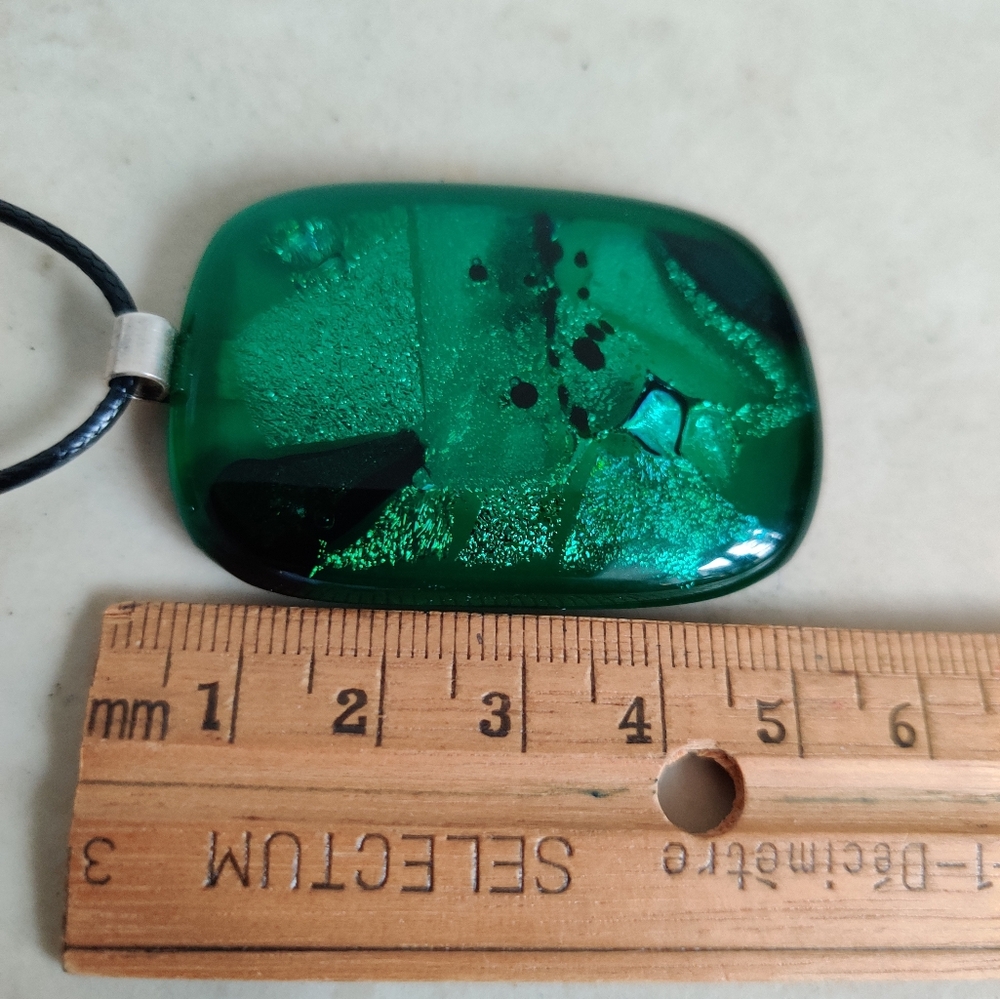 Green Murano Style Two Sided Abstract Art Glass  Pendant Necklace - Picture 5 of 8